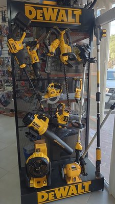 Herramientas de jardin sin cable de la marca DEWALT logo