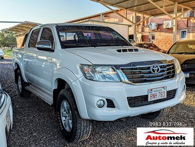 Toyota Hilux 2014 logo